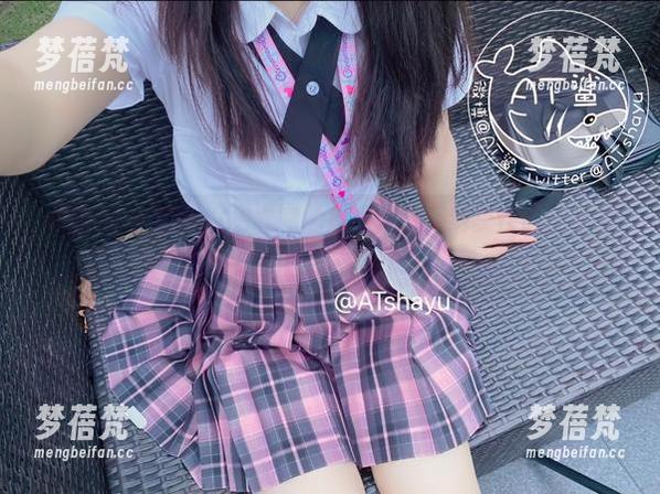 探索AT鲨短裙COS套图的每一角落，绝美作品让你惊叹不已！