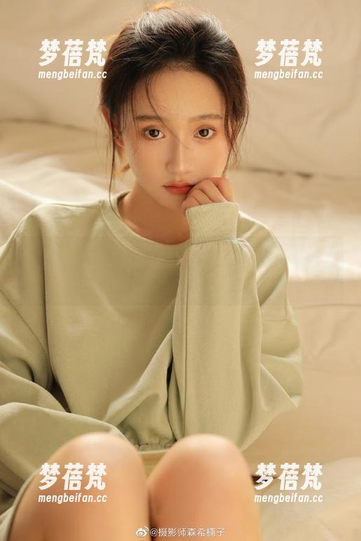 Bangni邦尼 从图库资源中发现Bangni邦尼的白裙,绝美作品不容错过!