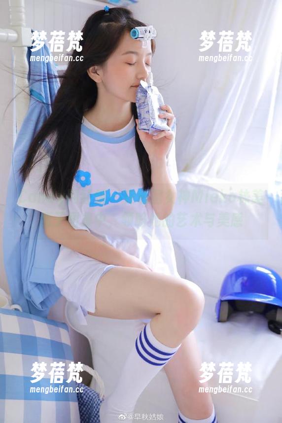 Candy网红馆 - 在私房女神Mieko林美惠子图集中，领略她的艺术与美感