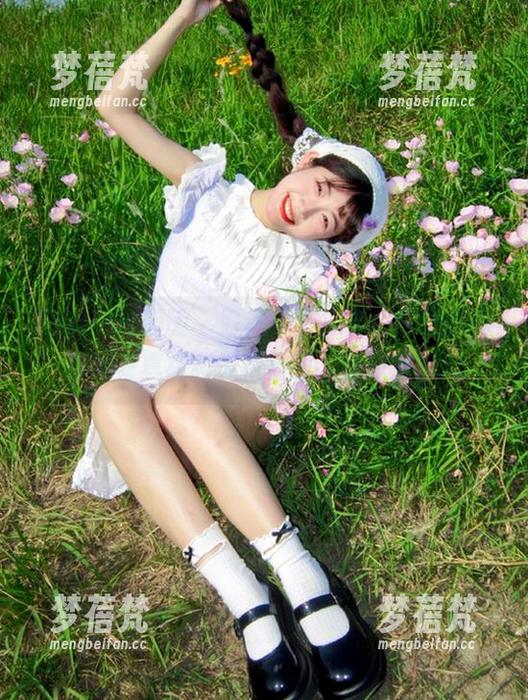 Feilin嗲囡囡 - 盯紧了，SiByl李思宁的套装写真福利惊艳全网，快来欣赏！