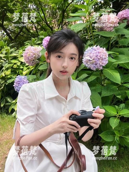 Feilin嗲囡囡 - 王婉悠Queen丝袜主题套图资源大放送，性感与时尚完美结合
