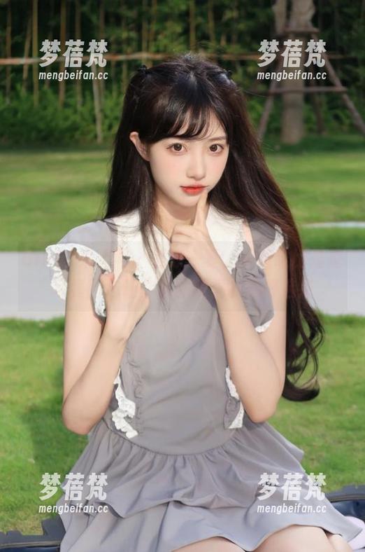 GIRLT果团网-周晓唯 GIRLT果团网 - 清凉一夏,周晓唯比基尼写真图包让你大饱眼福的最好选择
