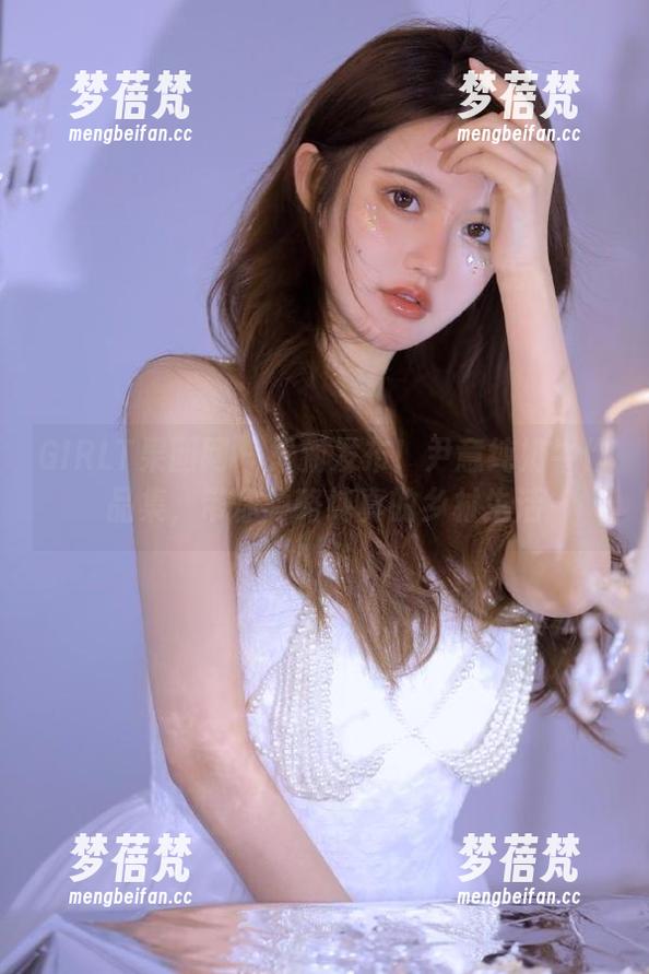 GIRLT果团网 - 最新发布！尹意纯奶牛作品集，带你领略纯真的乡村生活