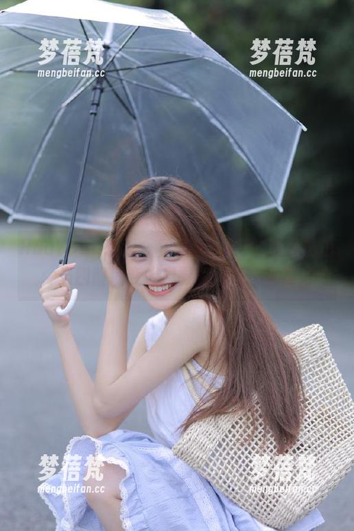 HuaYang花漾 - 葛征Model的居家私拍：当四面墙变成摄影棚，创意无限！