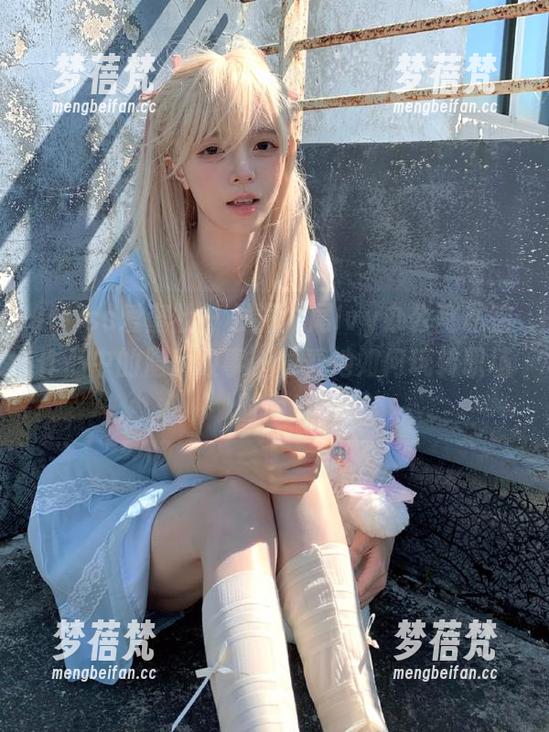 IMiss爱蜜社 - 发掘九尾Ivy办公室私拍作品中的隐藏故事，看看她如何玩转职场时尚！