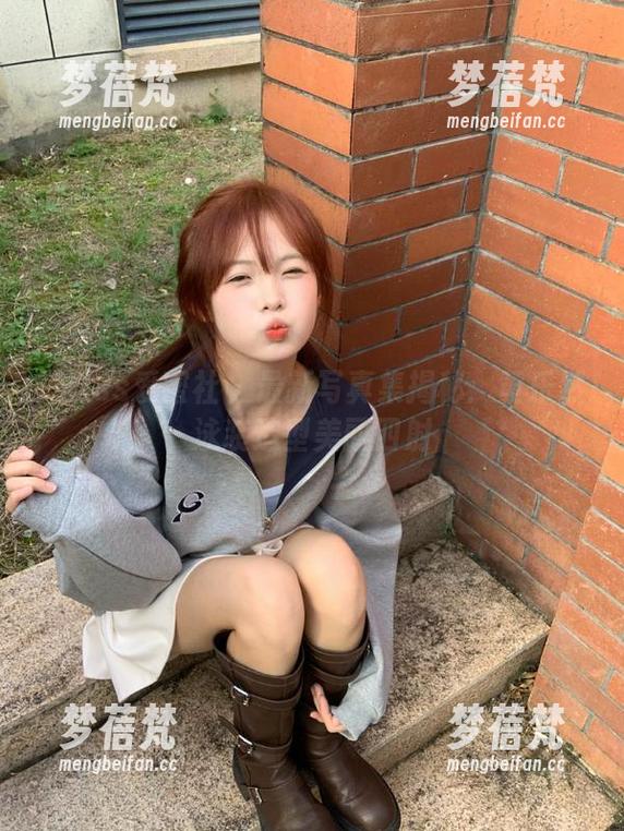 IMiss爱蜜社-黄乐然 IMiss爱蜜社 - 最新写真集揭秘:黄乐然泳装造型美丽四射