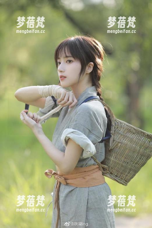 MTYH喵糖映画 - 探索lovely呆玄女神的私拍套图，捕捉她每一个动人的瞬间与神情