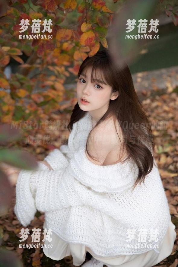 MiStar魅妍社 - 跟随王婉悠Queen的甜心步伐：图库资源中的时尚与优雅