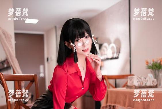 最新Money冷冷泳池写真资源，感受她与水的完美融合瞬间！
