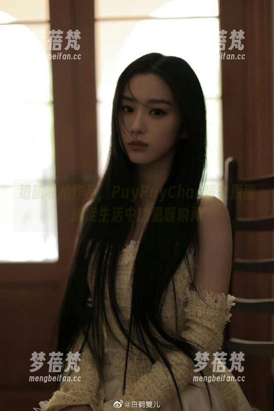 细腻私拍作品，PuyPuyChan睡衣原图捕捉生活中的温暖瞬间