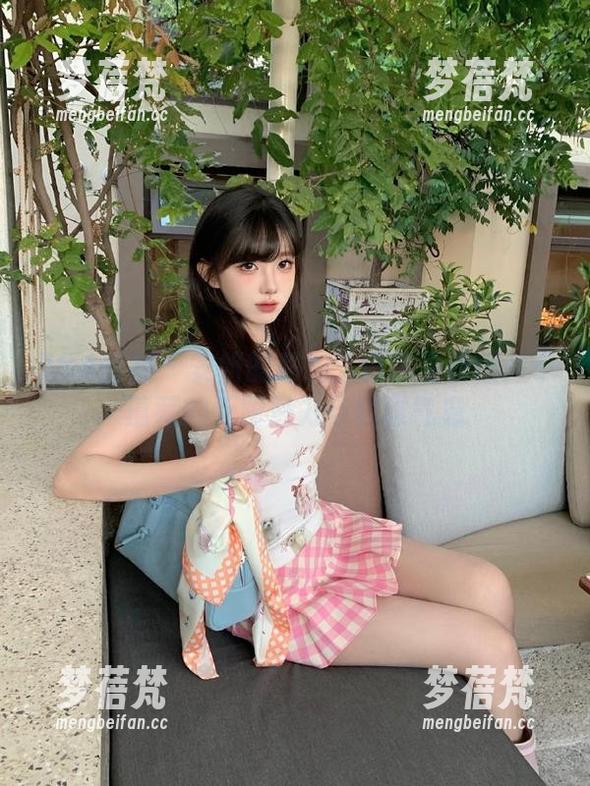 SSA丝社 - 安妍的私拍：白色主题图片中蕴藏的无限魅力与优雅气息