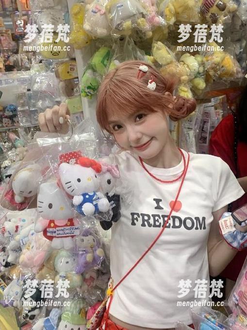 TGOD推女神 - 夏日必备！欧阳妮娜娜短裤写真图包，尽显休闲时尚