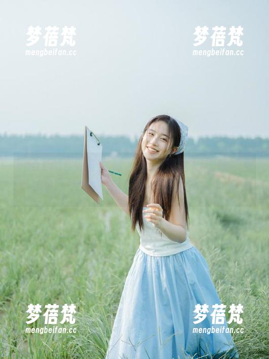 TouTiao头条女神 - 免费观赏周思超“死库水”写真，感受每一帧的动人故事