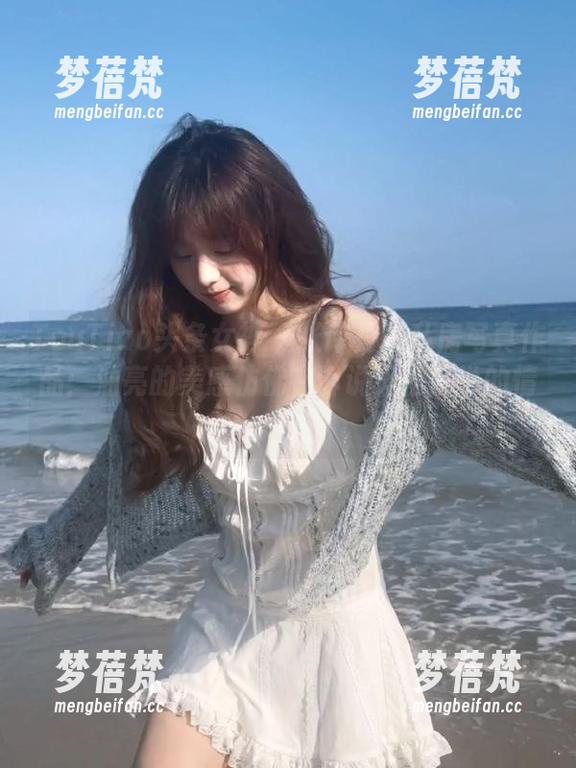 TouTiao头条女神 - 张译丹的私房写真作品：油亮的美感仿佛在诉说无法言说的情感