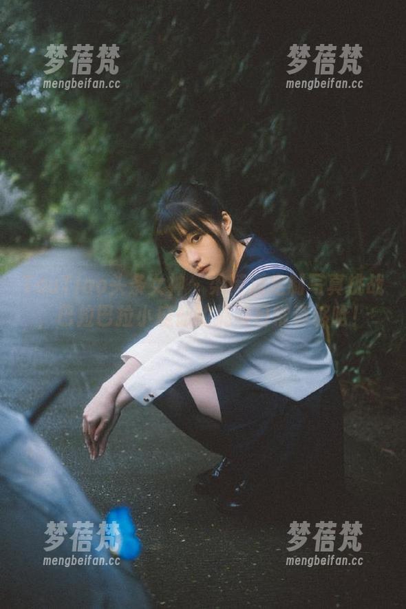 TouTiao头条女神 - 梁芮溪定制写真挑战，巴拉巴拉小魔仙的搞笑日常真够呛！