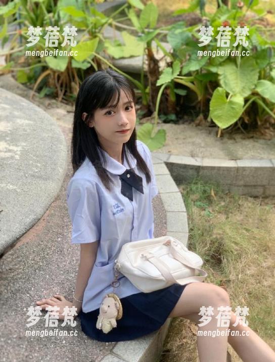 TouTiao头条女神 - 收录樊安妮JK精彩瞬间的写真合集，丰富资源随你探索