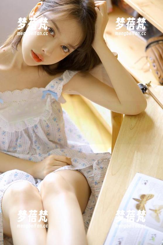 TouTiao头条女神 - 震撼眼球的艾小青泳装写真，超高清免费资源等你来欣赏，别错过了！