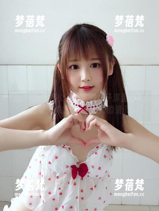 TouTiao头条女神 - 走进苏子淇温柔私拍图集，捕捉她每个瞬间的浪漫