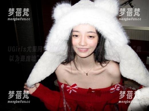 UGirls尤果网 - 杨晨晨校园写真大分享：打卡那些“我以为是废墟”的秘密拍摄地点，带你发现校园新美景！