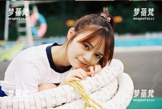 UGirls尤果网 - 性感萌琪琪护士写真资源：每一张都是职业美与私密感的完美呈现！