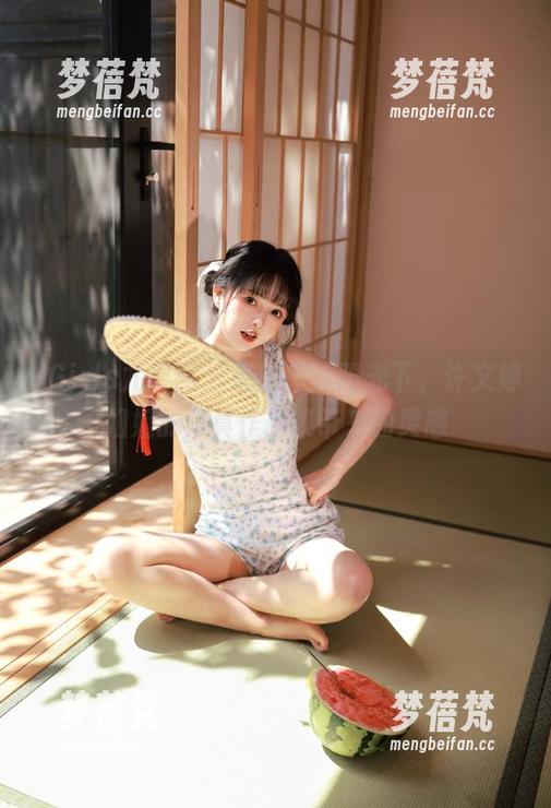 UGirls尤果网 - 最新岸边阳光下，许文婷姐姐的写真作品集带来的灵感