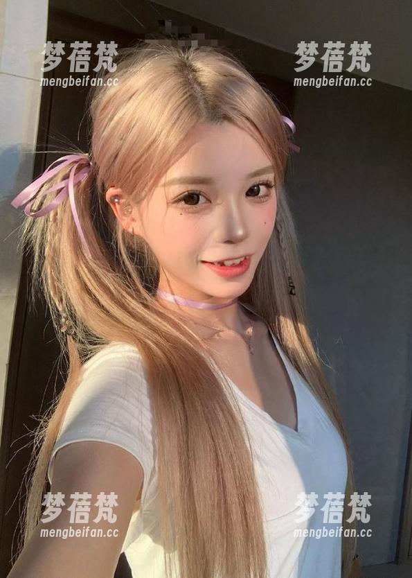 XINGYAN星颜社 - 白色之美：柴婉艺Averie写真中的图片与原图深度探讨