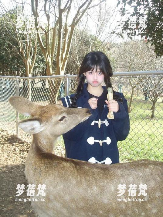 Xiuren秀人网 - 职场OL制服之美，冯木木原图带你领略职场女性风采