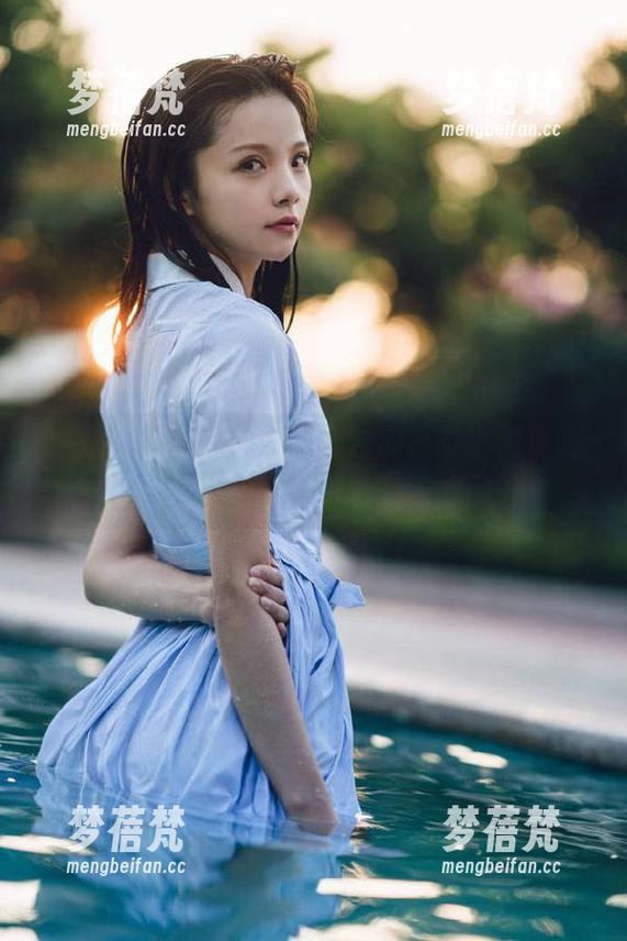 Xiuren秀人网 - 惊艳刘婷婷的粉色写真：全套图集展现满溢的青春活力