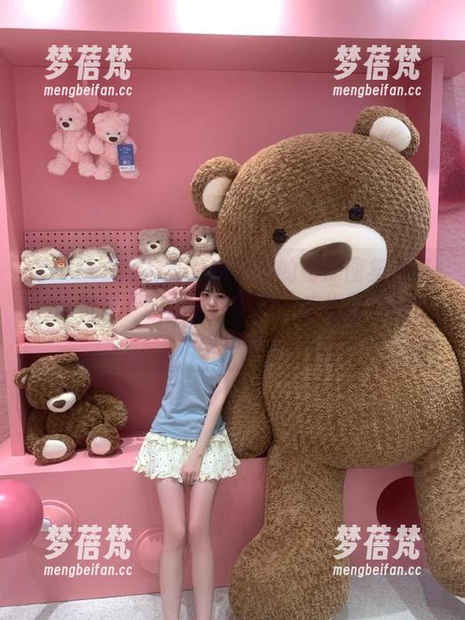 Xiuren秀人网 - 唐翩翩的棉袜图集分享：感受足下的温暖与时尚，走出独特的自我风格