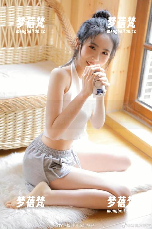 Xiuren秀人网 - 黑丝诱惑！小逗逗的唯美写真图包，定能激发你对美的热爱！