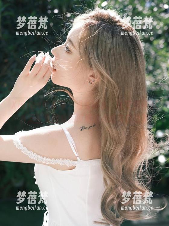 Xiuren秀人网 - 温柔如水，张文妍MuLA无圣光图集展现细腻心思与自然美