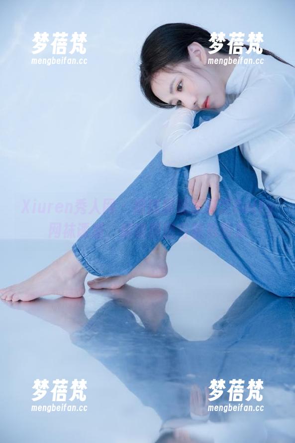 Xiuren秀人网 - 细腻展现徐莉芝Botty网袜诱惑，解锁原图与精彩图集