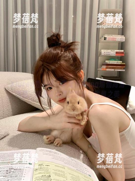 Xiuren秀人网 - 李雪婷Anna瑜伽高清美图，释放身心灵的能量与优雅之美