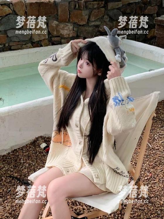 Xiuren秀人网 - 萌琪琪Irene迷人比基尼写真，分享她令人惊艳的图片，让你爱不释手！