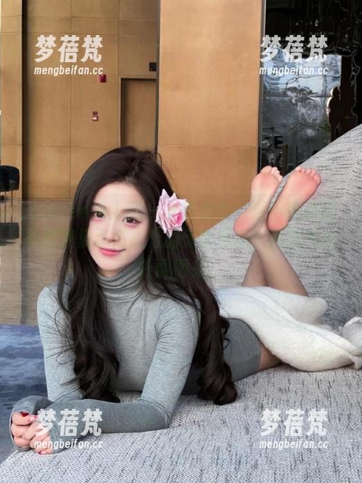 Xiuren秀人网-谢小葱 Xiuren秀人网 - 全新发布!谢小葱最新写真集展示高跟鞋的无限可能,潮流气息扑面而来!