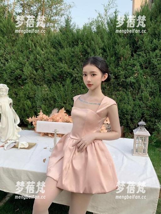 Xiuren秀人网 - 香澄在东京无圣光长腿套图：这种腿让你瞬间明白什么叫做‘视觉盛宴’！