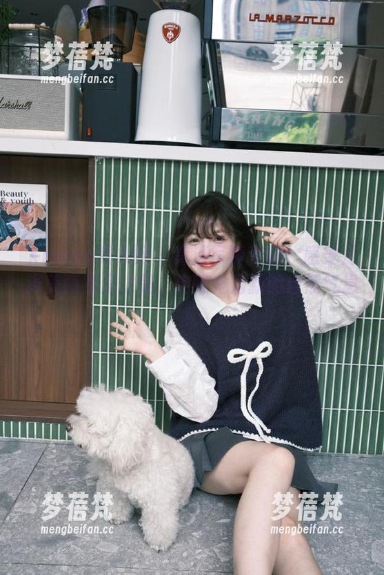 Xiuren秀人网 - 高清写真专题：感受龙泽美曦裸足之美，俯瞰她清新的自然气息！