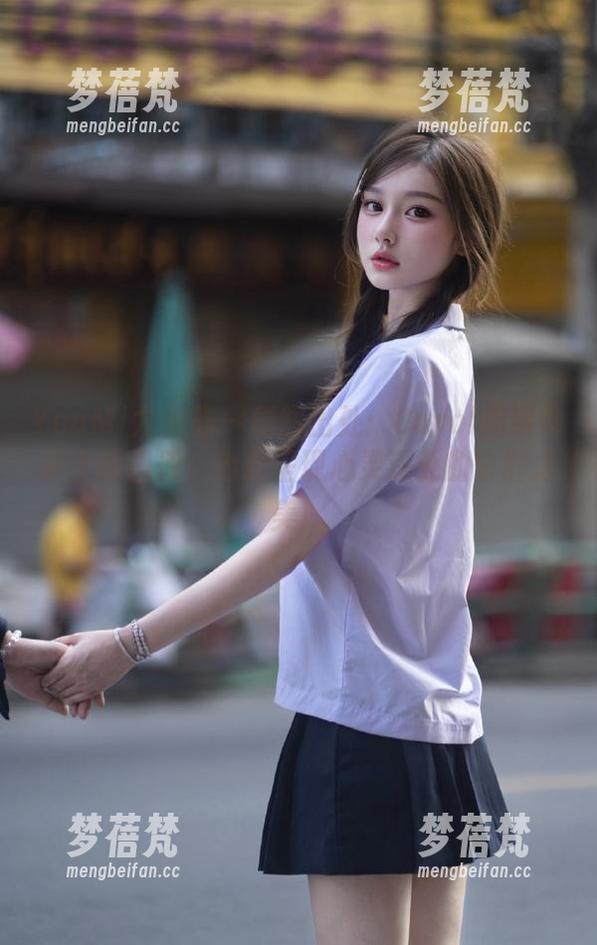 YouMi尤蜜荟-Carol周妍希 YouMi尤蜜荟 - 原图出处:Carol周妍希护士的图册,为你呈现心灵深处的宁静之美!