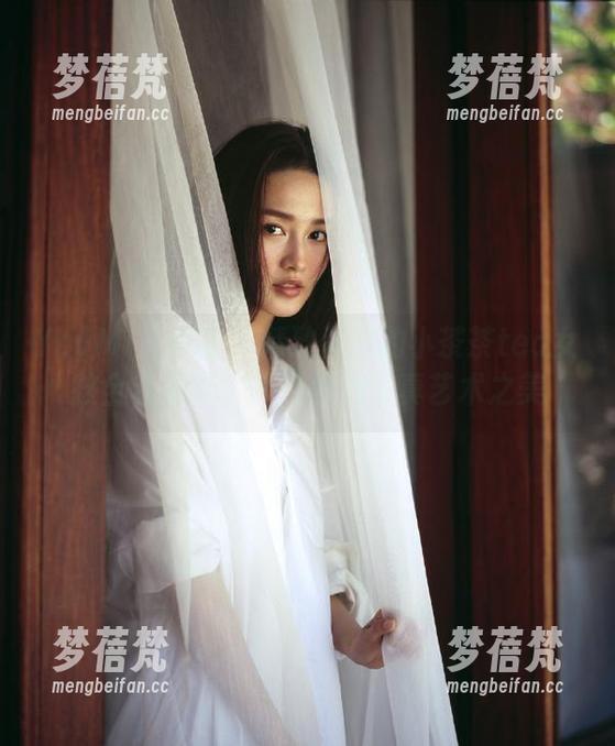 YouMi尤蜜荟 - 精致优雅的小茶茶tea女孩全套图集，探寻她的写真艺术之美