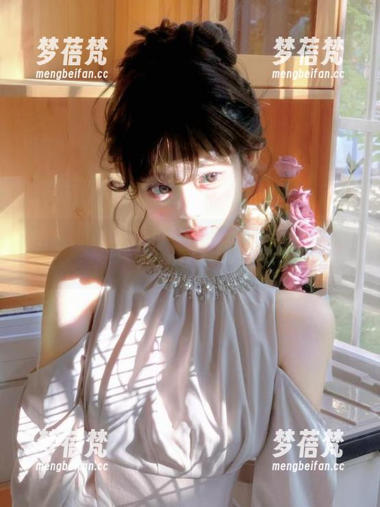 YouWu尤物馆 - 俞夕梦私拍图集：从厨房走出的魅力厨娘
