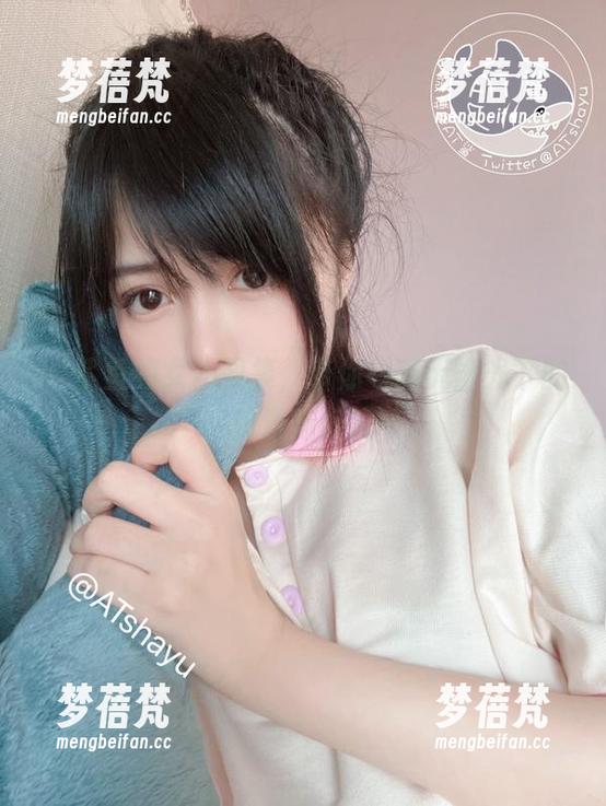 at鲨鱼 at鲨鱼的女仆图集,带你领略无圣光下的优雅与妩媚