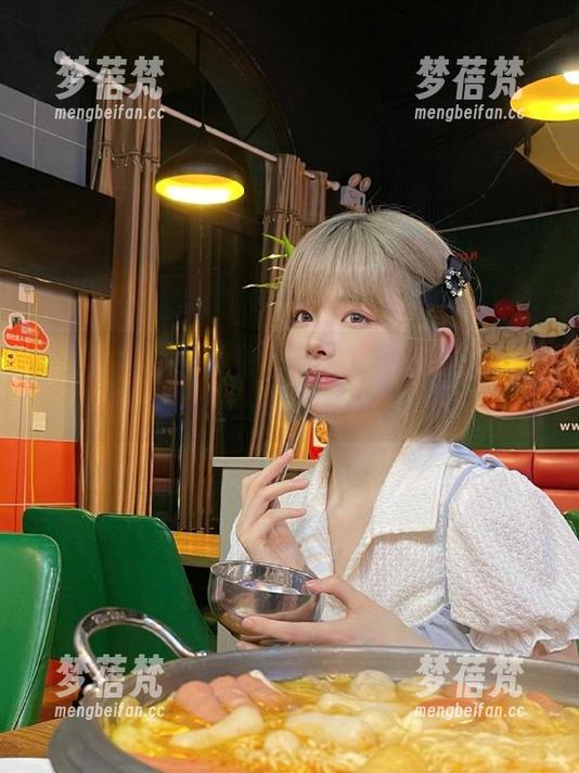 pans - 小九黑色写真：最新美图，揭秘不一样的自我