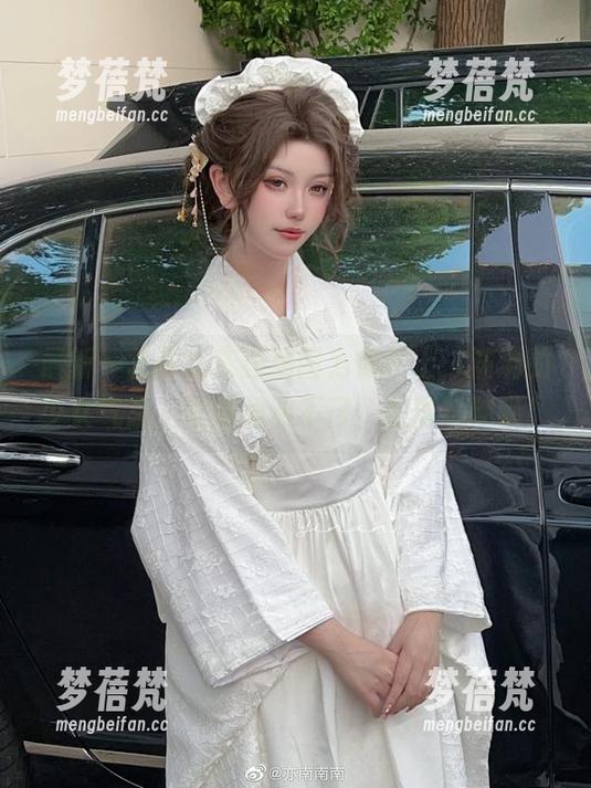 最新一北亦北灰丝美图为你奉上，满满的少女气息，让你心动不已，别再犹豫啦！