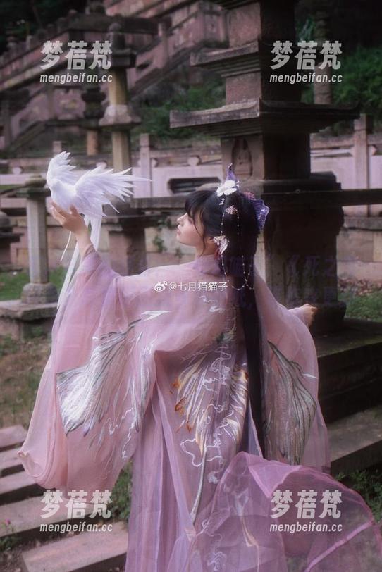 艺术与美的结合：“七月喵子”《死之宫环奈》写真原图及多种壁纸，等你来更新