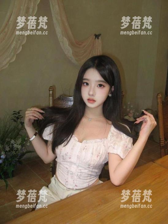 丽柜 - AMY夏日写真最新更新，尽情欣赏她的夏日梦幻作品