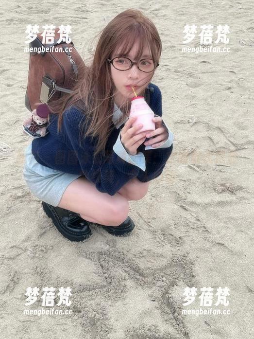 丽柜 - 图图泳衣写真图集：定制款式尽显曲线美，令人心动