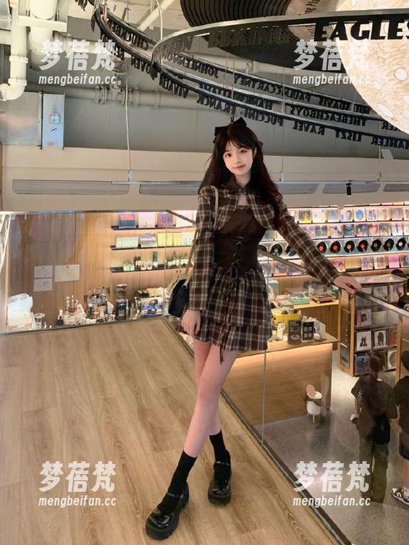 丽柜-汐汐 丽柜 - 汐汐惊艳双生一品全集,写真作品展现独特风格与美感!