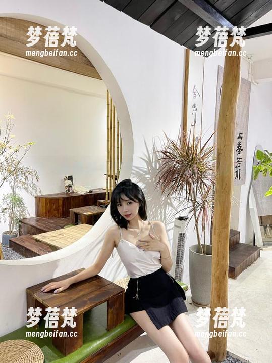 丽柜 - 钟情修女高清写真，勇敢挑战传统与禁忌的完美结合