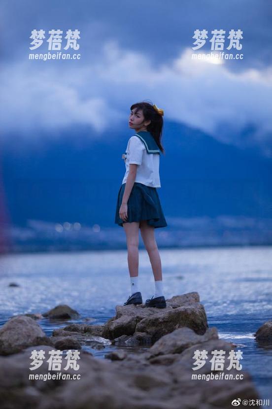 丽柜 - 雪糕的豹纹写真：收录精美美图图包，尽显时尚品味