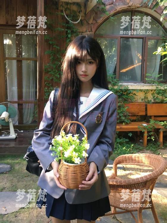微密圈 - “于芷晴”吊带写真网盘大公开，感受无尽风情与青春活力！
